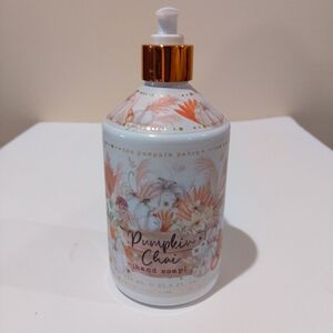 NEW Home & Body Pumpkin Chai Hand Soap 21.5 oz Fall Theme